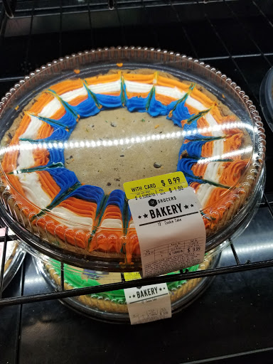 Grocery Store «Winn-Dixie», reviews and photos, 3331 Rainbow Dr, Rainbow City, AL 35906, USA