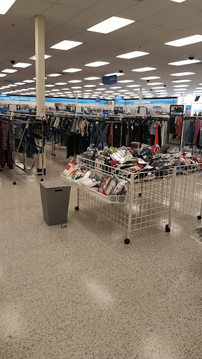 Clothing Store «Ross Dress for Less», reviews and photos, 201 University Oaks Blvd, Round Rock, TX 78664, USA