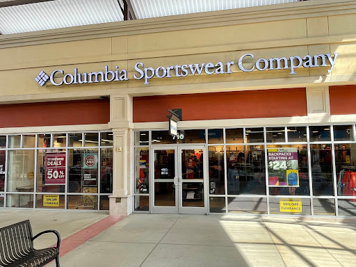 Sportswear Store «Columbia Sportswear Outlet Store at Tanger Outlets», reviews and photos, 4000 Arrowhead Blvd #710, Mebane, NC 27302, USA