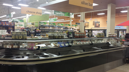 Grocery Store «Kroger», reviews and photos, 15255 Michigan Ave, Dearborn, MI 48126, USA