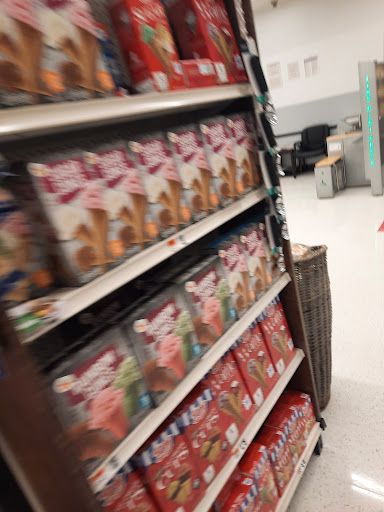 Supermarket «Giant», reviews and photos, 7142 Arlington Rd, Bethesda, MD 20814, USA