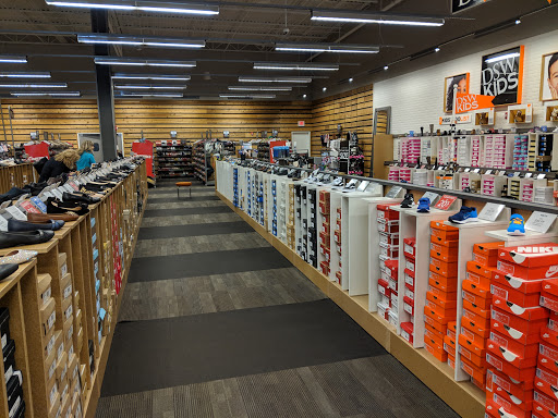 Shoe Store «DSW Designer Shoe Warehouse», reviews and photos, 4 S Tunnel Rd, Asheville, NC 28805, USA