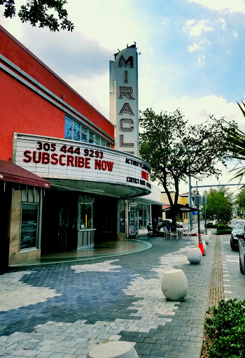 Shopping Mall «Miracle Mile and Downtown Coral Gables», reviews and photos, 220 Miracle Mile, Miami, FL 33134, USA