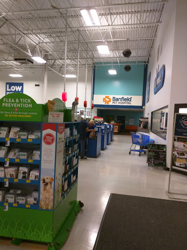 Pet Supply Store «PetSmart», reviews and photos, 1236 Greenbrier Pkwy, Chesapeake, VA 23320, USA