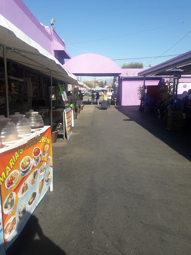 Shopping Mall «Los Amigos Mall», reviews and photos, 307 E Jefferson Blvd, Los Angeles, CA 90011, USA