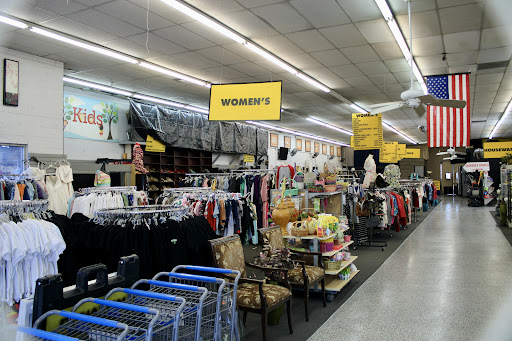 Thrift Store «The Main Place Thrift Store», reviews and photos, 1631 El Camino Real, Tustin, CA 92780, USA