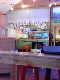 Atmosphère du Restaurant de hamburgers Burger Rock Café à Orcières - n°2