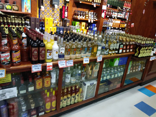 Shopping Mall «Ravenswood Shopping Center», reviews and photos, E Bayshore Rd, Palo Alto, CA 94303, USA