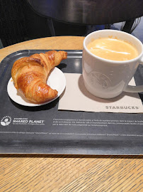 Café du Restaurant servant le petit-déjeuner Starbucks à Paris - n°13