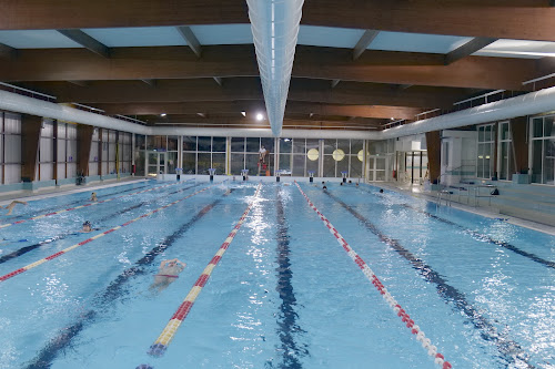 Piscine De La Cerisaie à Elbeuf