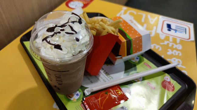 Opening hours for Burger King Tampines Mall