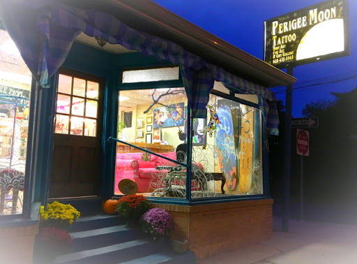 Tattoo Shop «Perigee Moon Body Art», reviews and photos, 301 Broadway, West Cape May, NJ 08204, USA