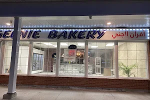 Geenie Bakery image