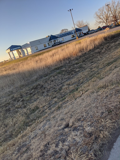 Thrift Store «Goodwill Industries of Greater Nebraska Retail Store/Donation Center», reviews and photos, 2401 Plum Creek Pkwy, Lexington, NE 68850, USA