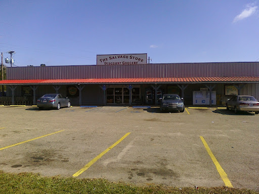 Grocery Store «The Salvage Store Discount Grocery», reviews and photos, 82540 LA-25, Folsom, LA 70437, USA