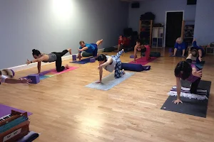 A "Gray"ceful Touch Yoga image