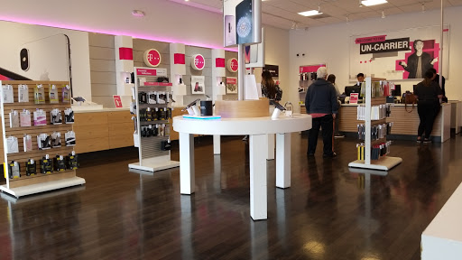 Cell Phone Store «T-Mobile», reviews and photos, 2366 El Camino Real Suite 1, Santa Clara, CA 95050, USA