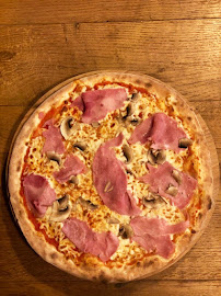 Pizza du Pizzeria IMPERATORE PIZZAS AU FEU DE BOIS à Trélissac - n°11