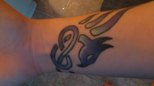 Tattoo Shop «Graveyard Tattoos», reviews and photos, 9235 SE Clackamas Rd, Clackamas, OR 97015, USA