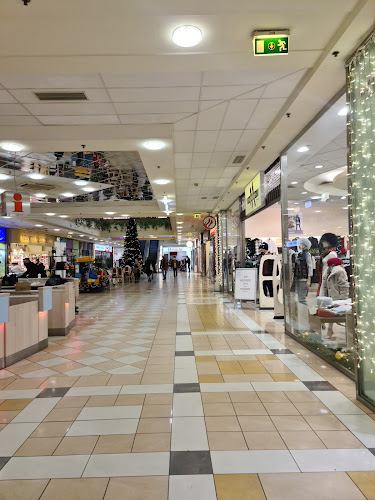 SUGÁR Shopping Center - Bevásárlóközpont