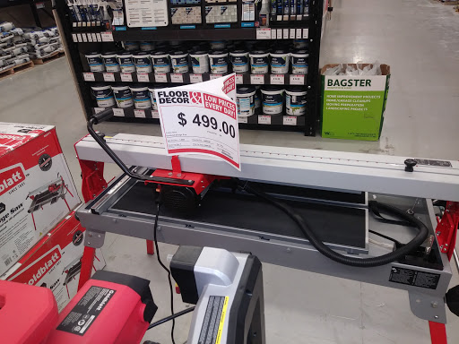 Shopping Mall «Southpoint Shopping Center», reviews and photos, E Palatine Rd & Rand, Arlington Heights, IL 60004, USA