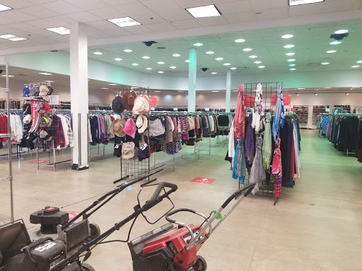 Thrift Store «The Salvation Army Family Store & Donation Center», reviews and photos, 2121 Sagamore Pkwy S, Lafayette, IN 47905, USA