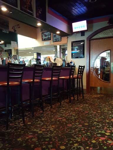 Bowling Alley «Striking Lanes Bowling», reviews and photos, 1535 Old Us 23, Hartland, MI 48353, USA