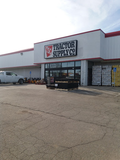 Home Improvement Store «Tractor Supply Co.», reviews and photos, 9630 Ida St, Omaha, NE 68122, USA
