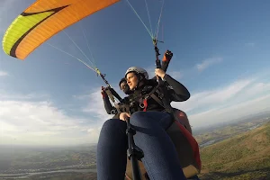 Voo Duplo Valadares - Voo Duplo de Parapente/Paragliding image