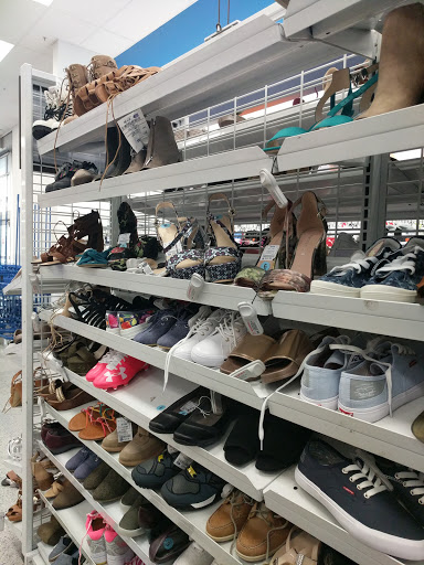 Clothing Store «Ross Dress for Less», reviews and photos, 902 Sepulveda Blvd, Harbor City, CA 90710, USA