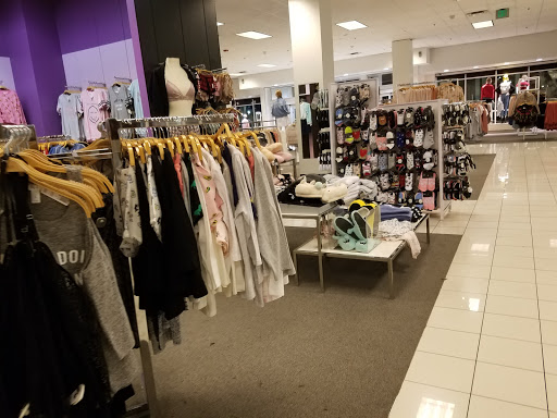 Clothing Store «Forever 21», reviews and photos, 200 Inland Center Dr, San Bernardino, CA 92408, USA