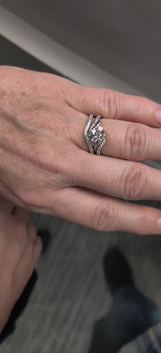 Jewelry Store «Kay Jewelers», reviews and photos, 2261 Town Center Ave #125, Melbourne, FL 32940, USA