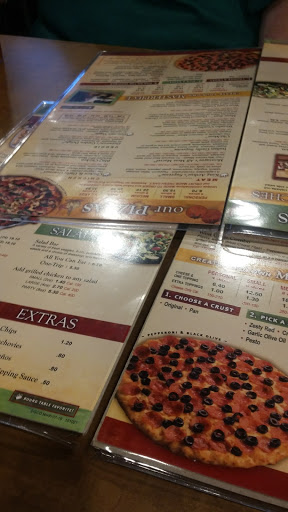 Pizza Restaurant «Round Table Pizza», reviews and photos, 1278 Stabler Ln, Yuba City, CA 95993, USA