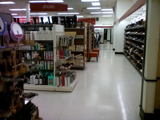 Shopping Mall «Robinson Town Centre», reviews and photos, Park Manor Blvd, Pittsburgh, PA 15205, USA