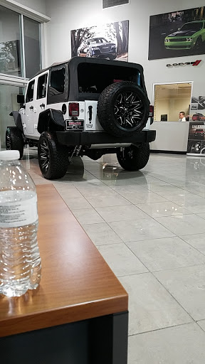 Jeep Dealer «Miracle Chrysler Dodge Jeep Ram», reviews and photos, 1290 Nashville Pike, Gallatin, TN 37066, USA