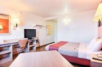 Motel 6 Fargo, ND - West Acres - North Fargo - Photo 8 - Car repair in Fargo, ND, Fargo