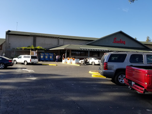 Shopping Mall «Maxwell Village Shopping Center», reviews and photos, 19245 California 12, Sonoma, CA 95476, USA