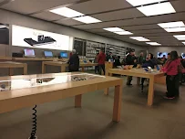 Apple Southcenter - Car repair in Tukwila, WA, Kent - Rated 3.4/5