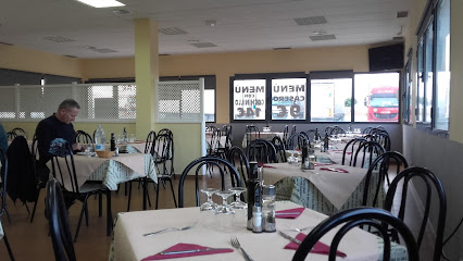 Restaurante Cafetería Don Paco - Autovía del Noroeste, Km. 135, 05215 Palacios de Goda, Ávila, Spain