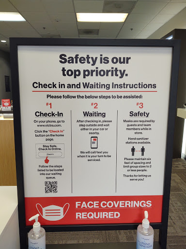 Cell Phone Store «Verizon Authorized Retailer - A Wireless», reviews and photos, 3 Monroe Pkwy Suite Z1, Lake Oswego, OR 97035, USA