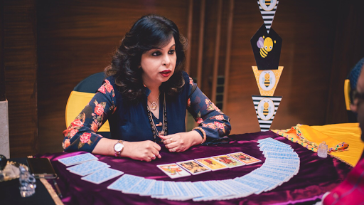 Aura Gate - Tarot Card Reader and Numerologist in New Delhi India