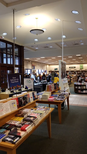 Book Store «Barnes & Noble», reviews and photos, 14790 Greyhound Plaza, Carmel, IN 46032, USA