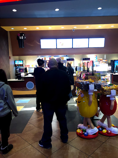 Movie Theater «Regal Cinemas Dulles Town Center 10», reviews and photos, 21100 Dulles Town Cir #203, Sterling, VA 20166, USA