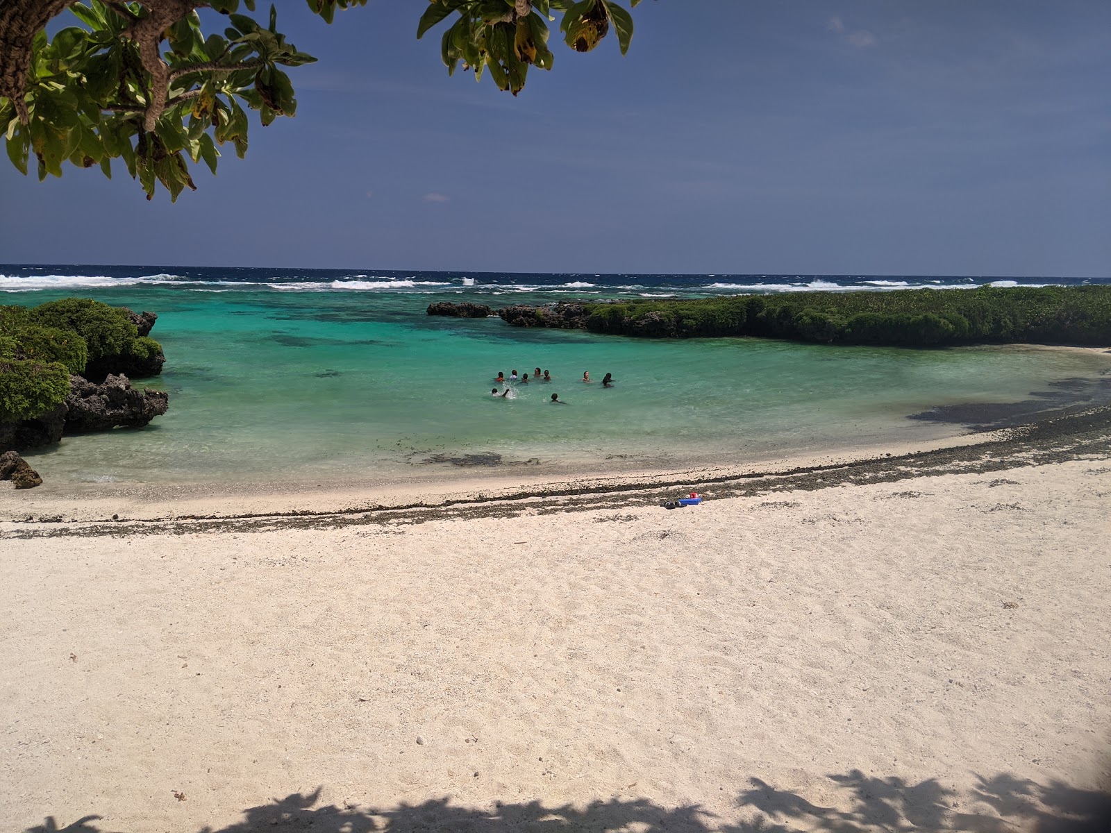 Ch-something beach的照片 带有碧绿色纯水表面