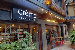 Crème Bakery Café image