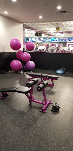 Gym «Planet Fitness», reviews and photos, 1906 N Frazier St, Conroe, TX 77301, USA