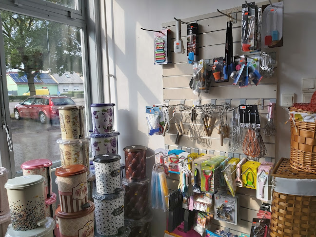 Műanyag Áruk Boltja - Bolt