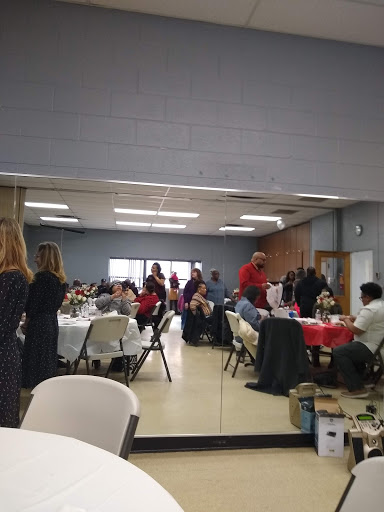 Community Center «Hazel Park Community Center», reviews and photos, 620 W Woodward Heights Blvd, Hazel Park, MI 48030, USA