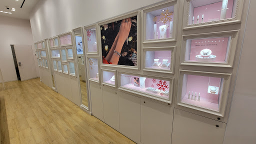 Jewelry Store «Pandora», reviews and photos, 1101 Melbourne Rd, Hurst, TX 76053, USA