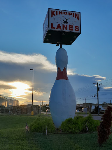 Bowling Alley «King Pin Lanes», reviews and photos, 321 Crews St, Lawrenceburg, TN 38464, USA